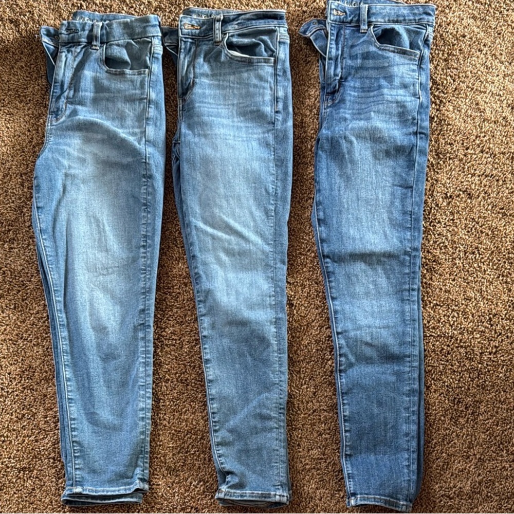 Set of 3 American Eagle Jeans size 8 short